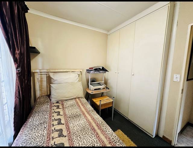 2 BEDROOM CLUSTER FOR SALE IN UNION
